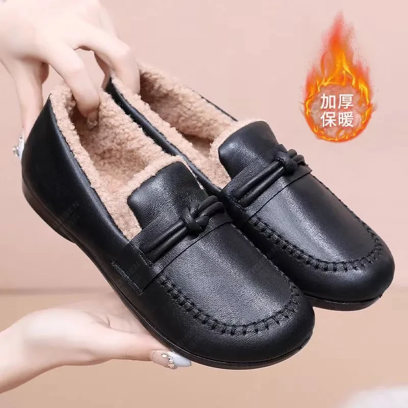 豆豆鞋冬季加绒老人鞋室内防滑耐磨毛毛豆豆鞋软底百搭女士妈妈鞋