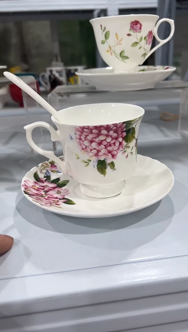 杯子骨瓷（简装）绣球花咖啡杯碟一套+小勺