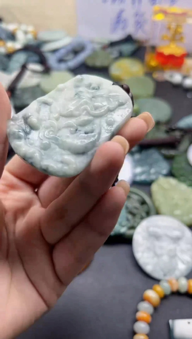 【闪购商品】翡翠颈饰未镶嵌翡翠