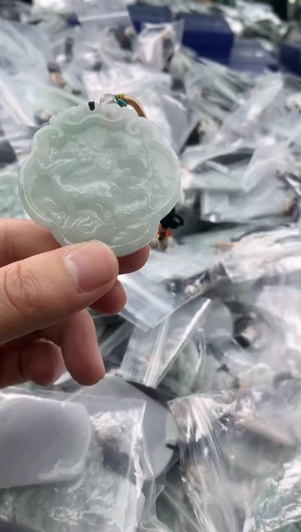 颈饰未镶嵌翡翠25/11/26/.70