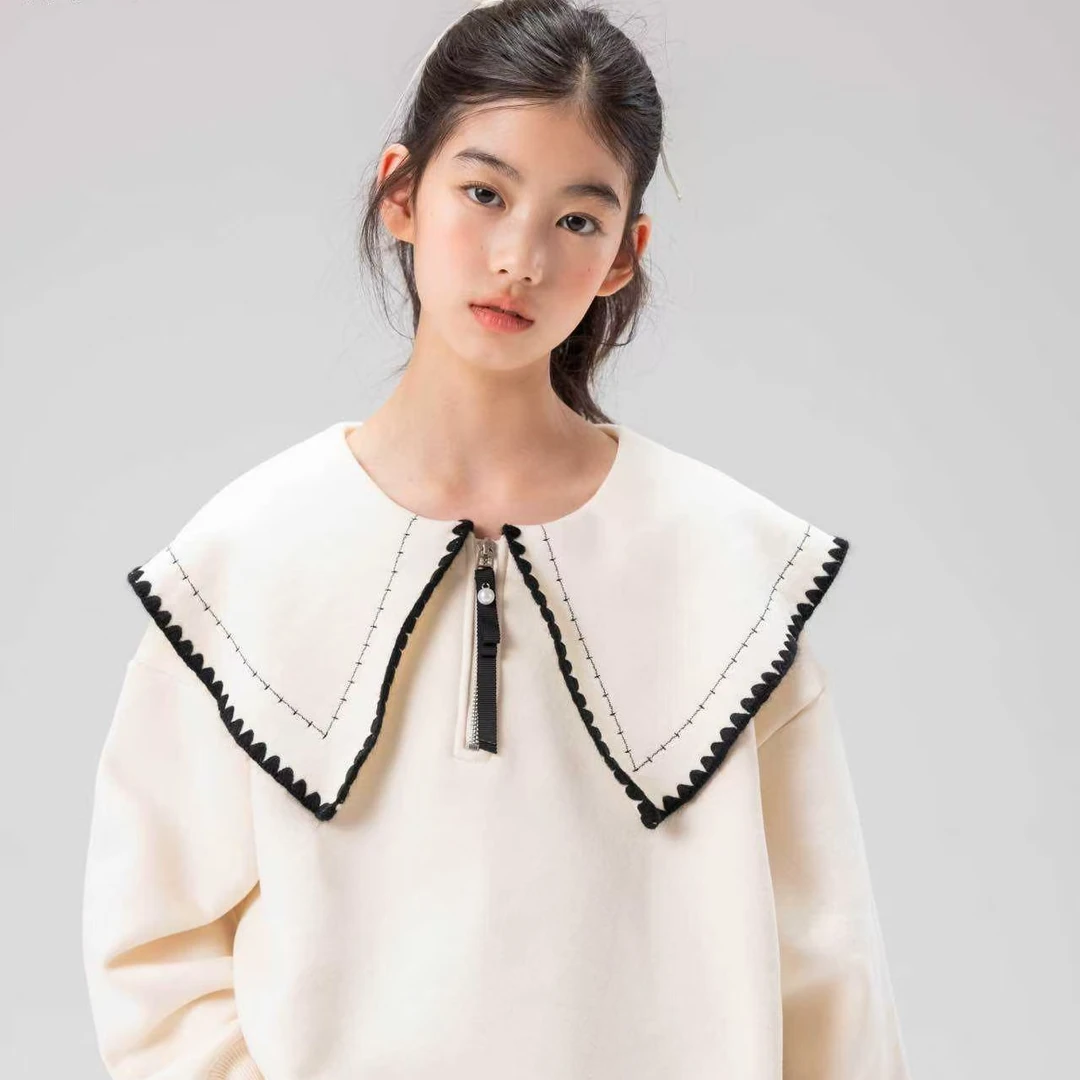 宝贝空间娃娃领加绒卫衣