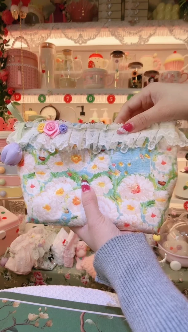 蕾丝油画化妆包——手工制作品质好！