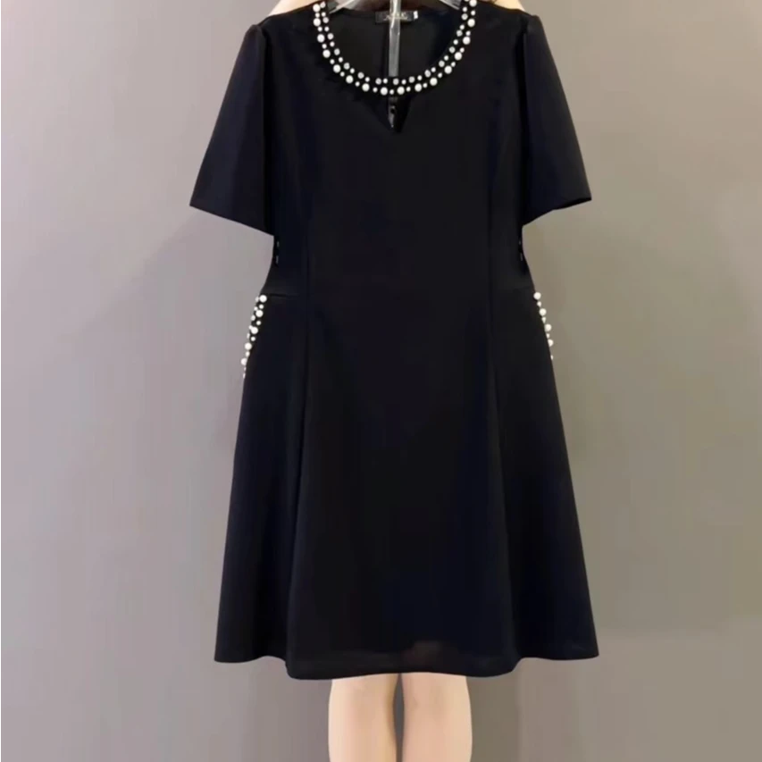 重工钉珠千金风连衣裙夏高级感显瘦气质连衣裙