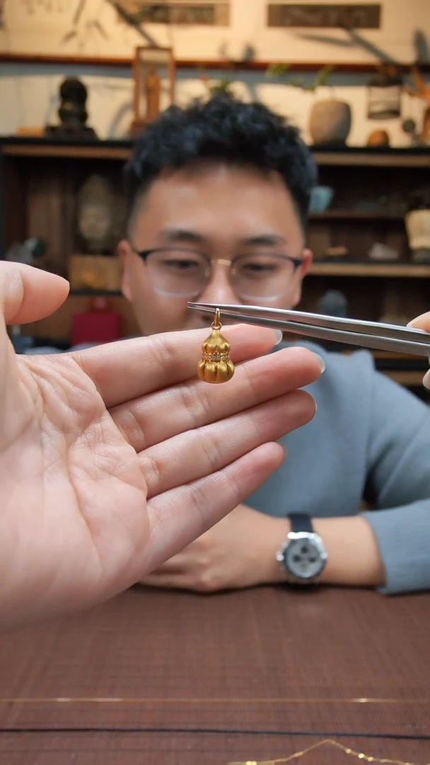 【闪购商品】18K金颈饰18K金葫芦吊坠MY赠链