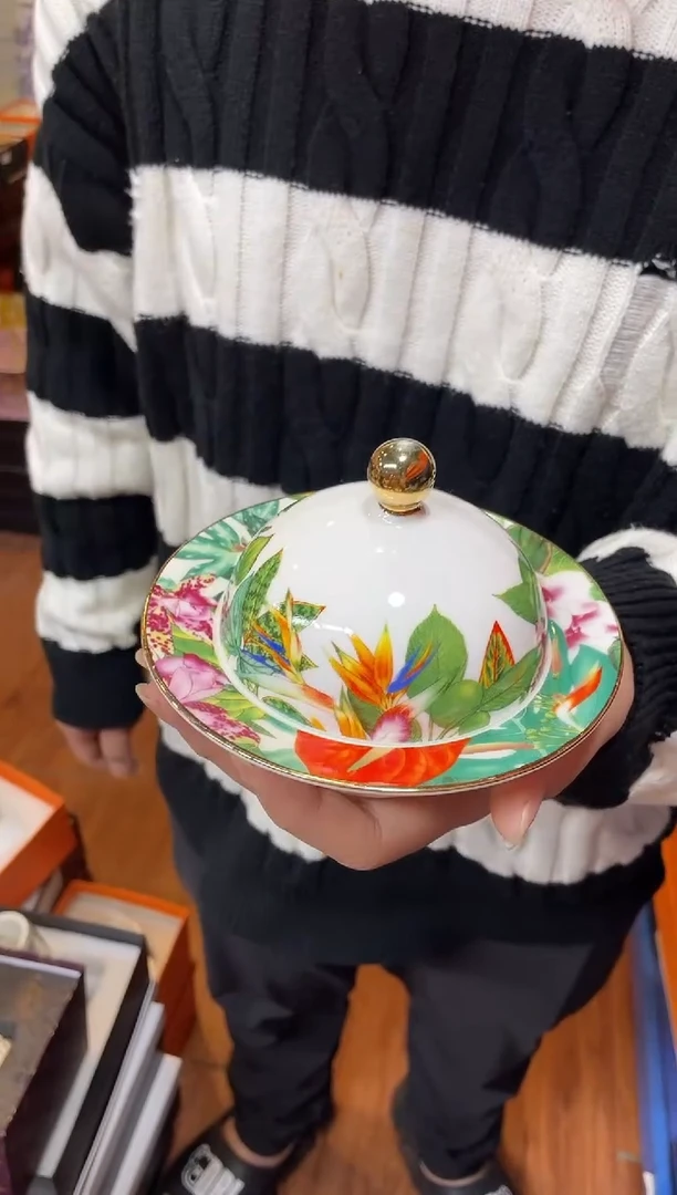 杯鸿辉家品牌瓷器，京东包邮！