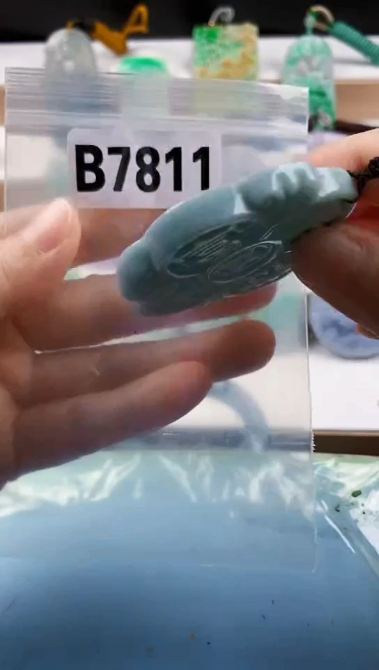 翡翠未镶嵌颈饰天然翡翠吊坠挂件