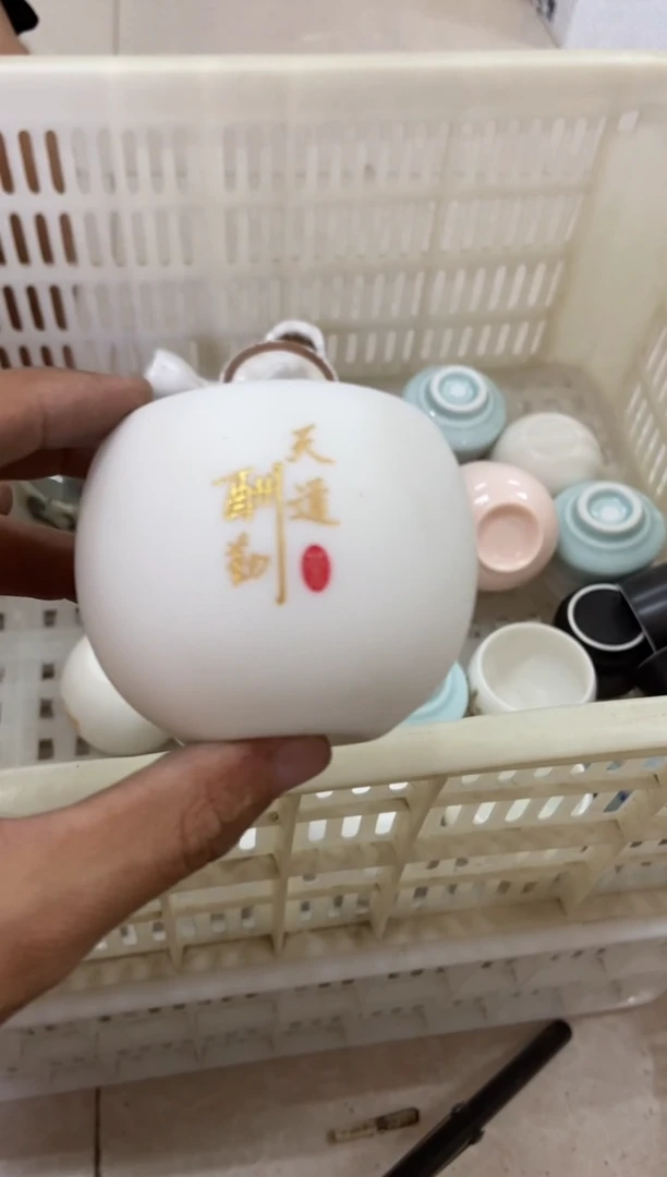 无运费险有瑕疵的摄影的产品有使用过的痕迹有点脏介意勿拍
