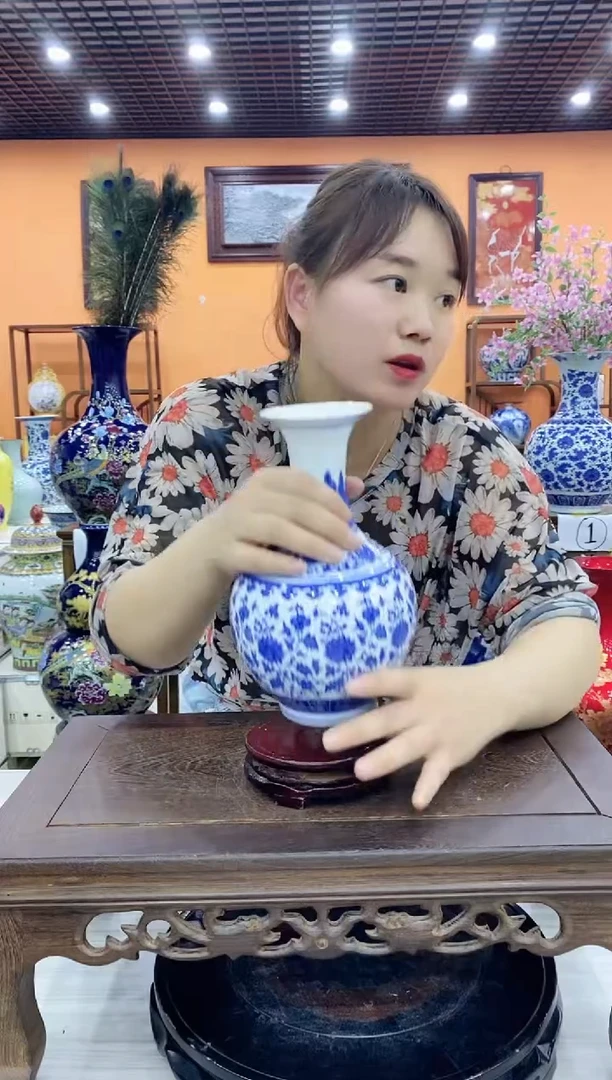 摆件50件青花缠枝莲赏瓶+旋转底座