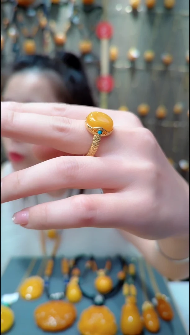 银S925镀金镶嵌蜜蜡珠宝奇石﹣C209蜜蜡戒指