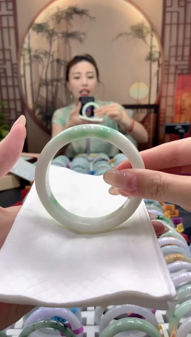 翡翠手镯未镶嵌000026709