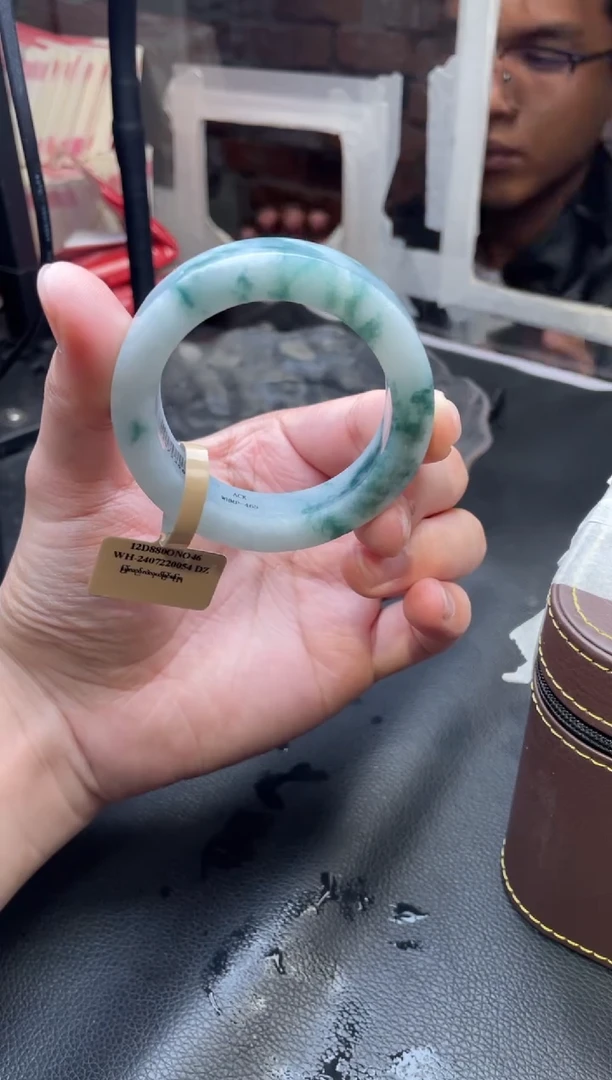 【闪购商品】定制翡翠手镯未镶嵌发一件/DDI02448