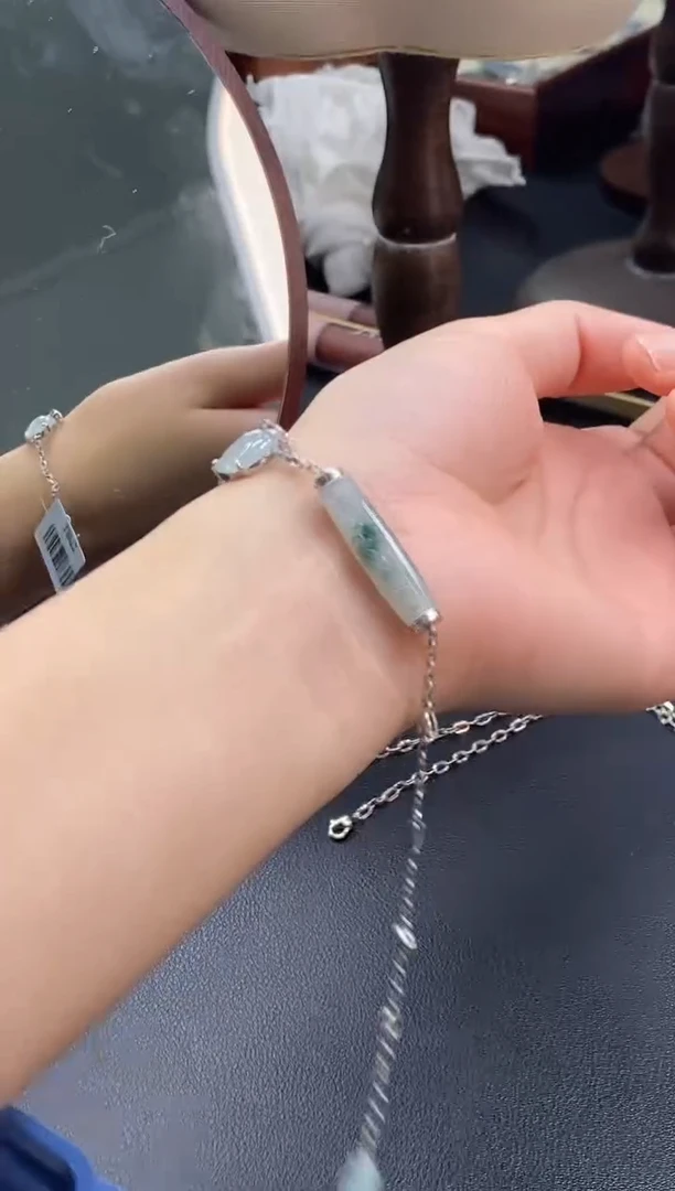 颈饰银S925镶嵌翡翠13972