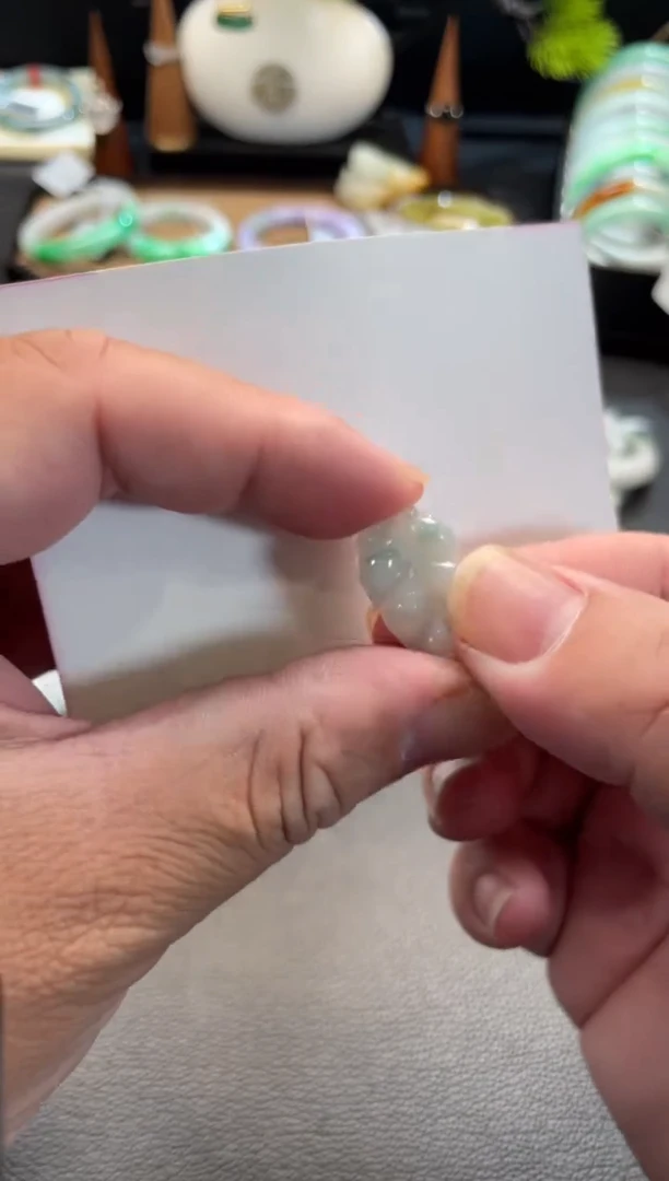 颈饰未镶嵌翡翠6号链接 有纹裂