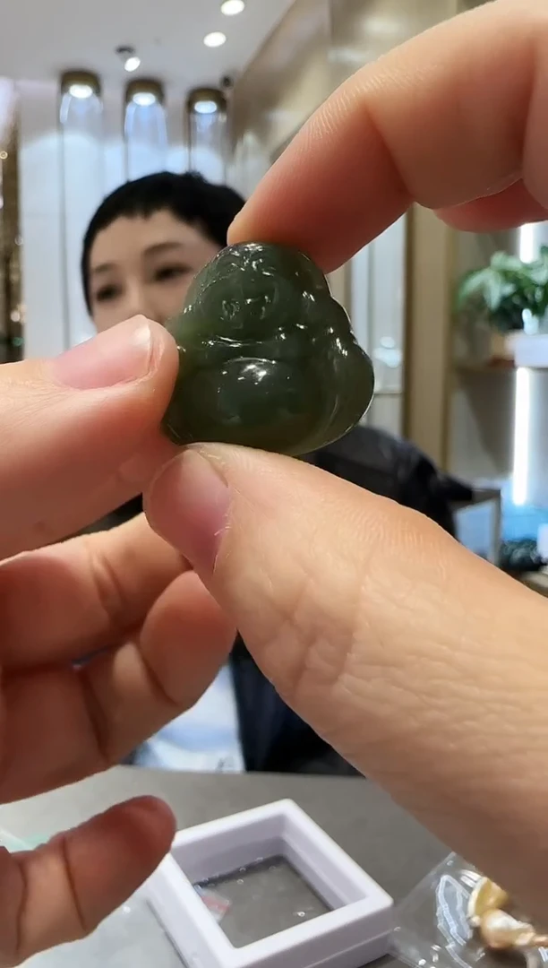 颈饰未镶嵌和田玉【126】