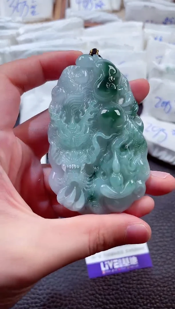 翡翠未镶嵌颈饰00004776