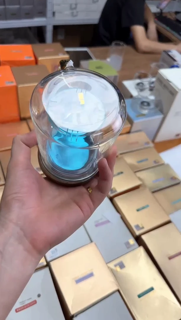 风谜金标办公杯（盖子有磕碰）