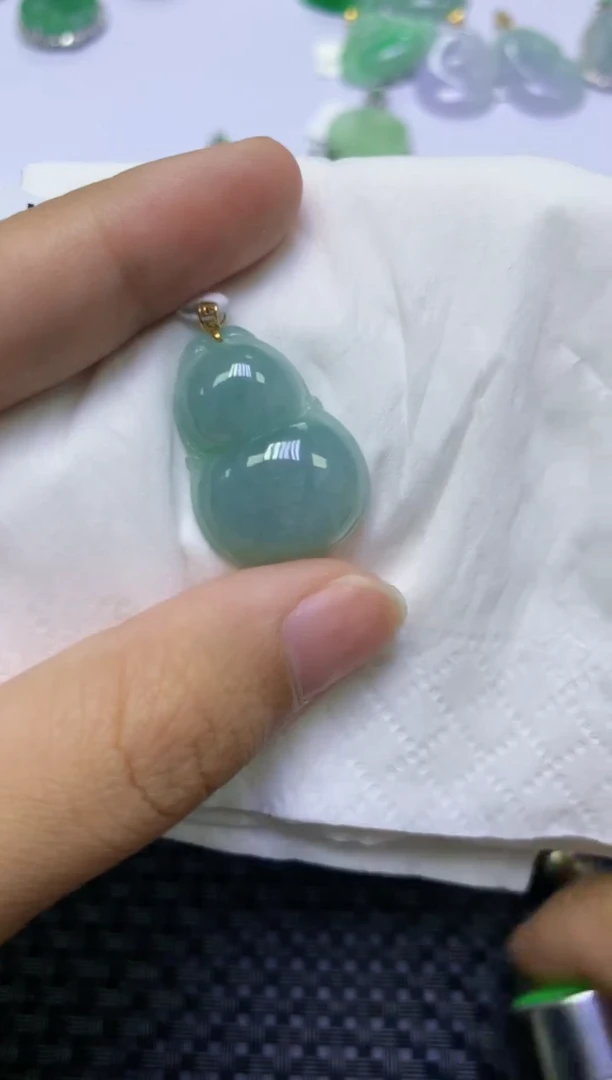 翡翠18K金镶嵌颈饰天然缅甸A货翡翠