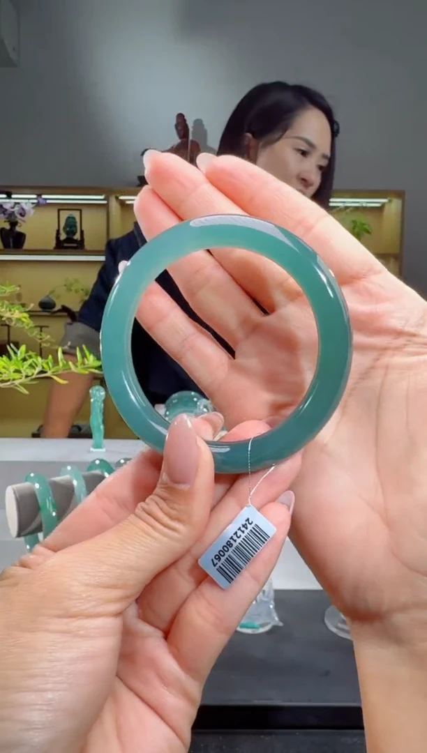 未镶嵌手镯翡翠55圈