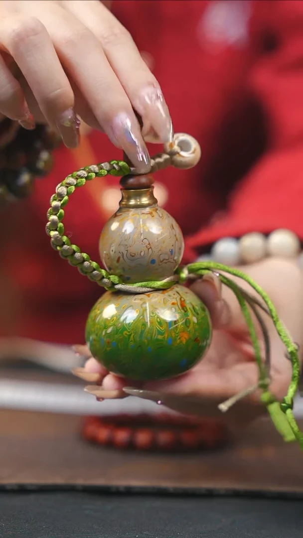 【闪购商品】WA118漆艺精致小手捻(开口）