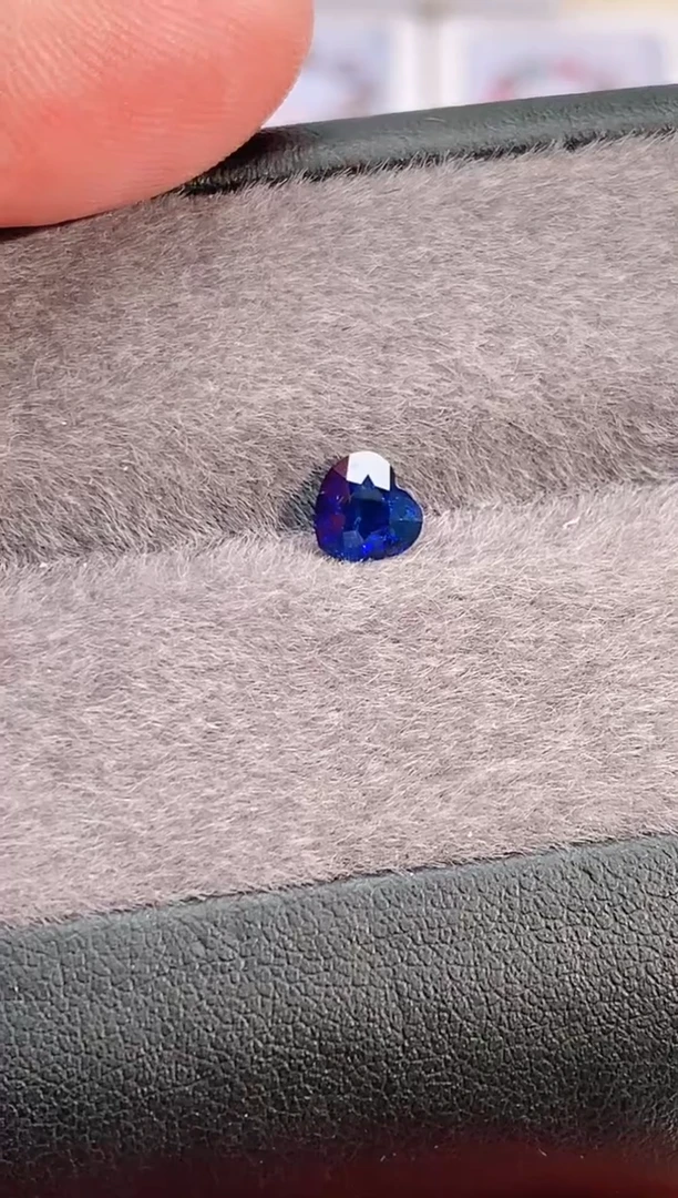 裸石蓝宝石1.03-4500天然无烧蓝宝石