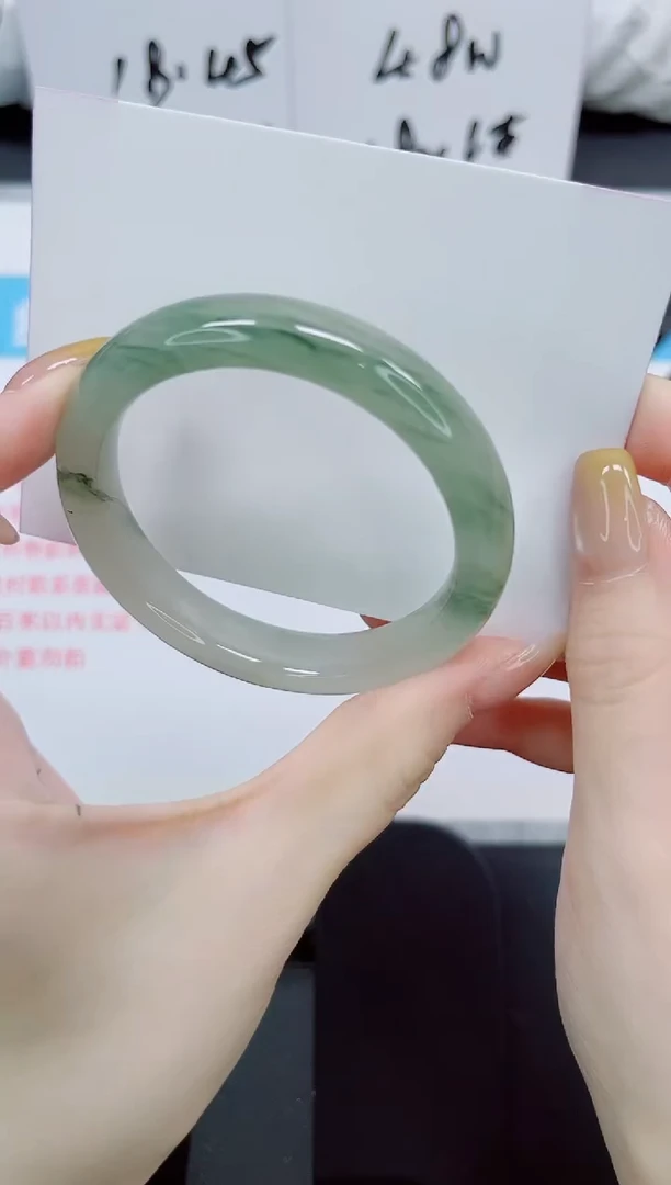 石英质玉手镯未镶嵌382