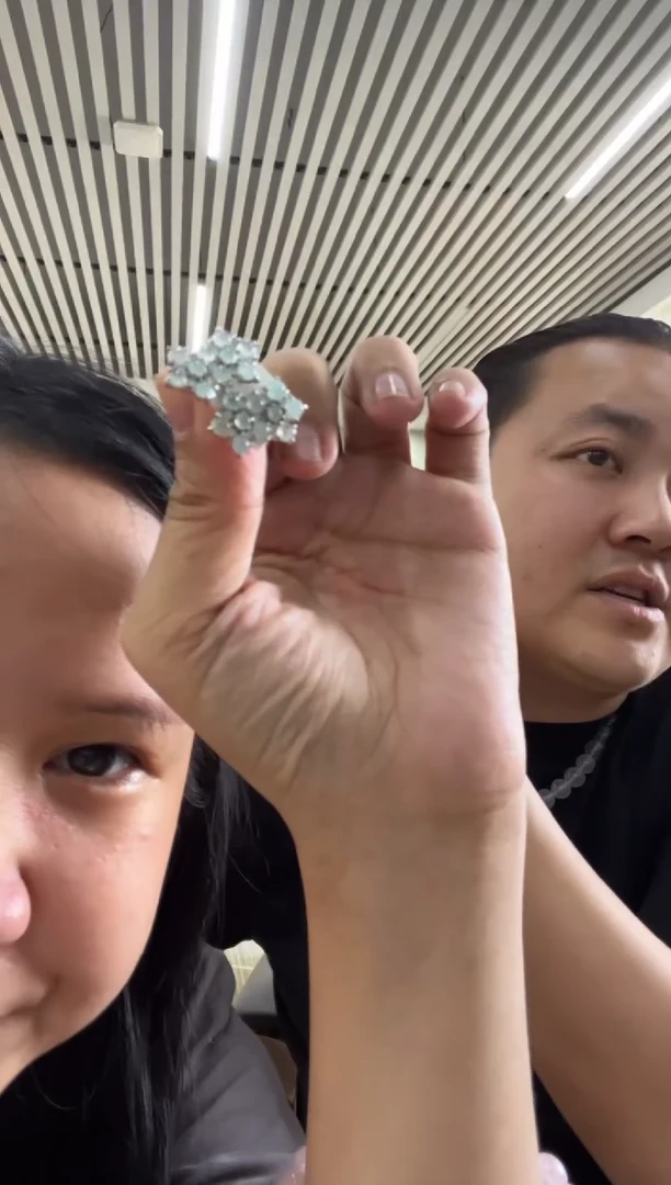 翡翠未镶嵌耳饰耳钉