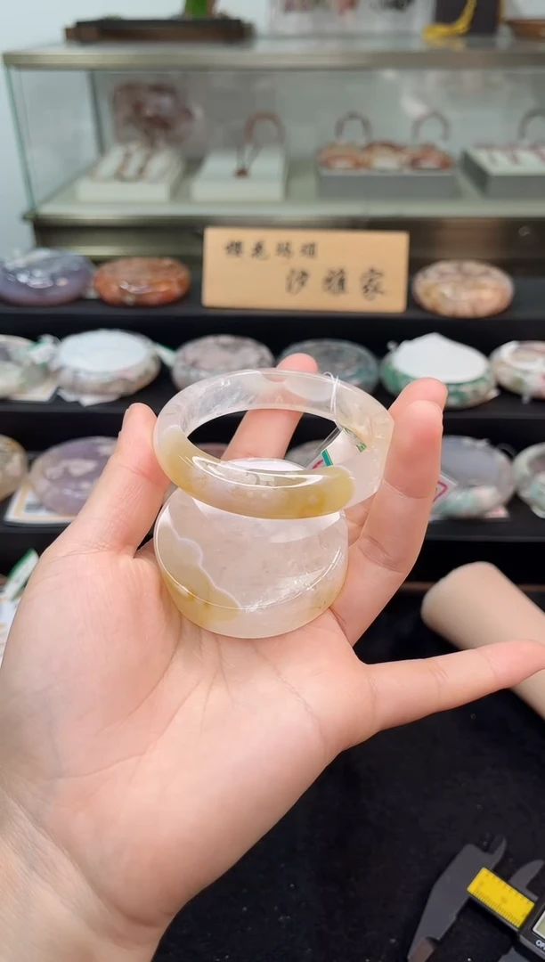 未镶嵌手镯石英质玉55圈口（赠品镯心）6438925