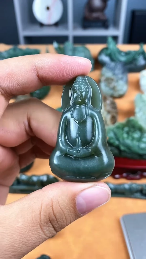 颈饰未镶嵌和田玉1