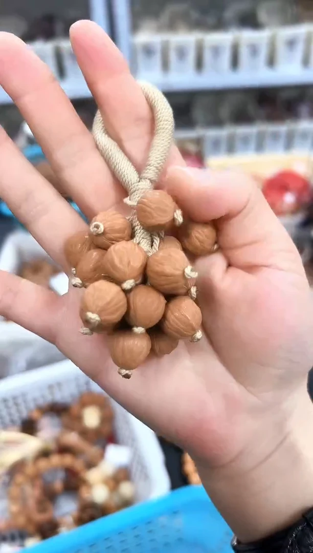 吊坠猴头核桃2508260012