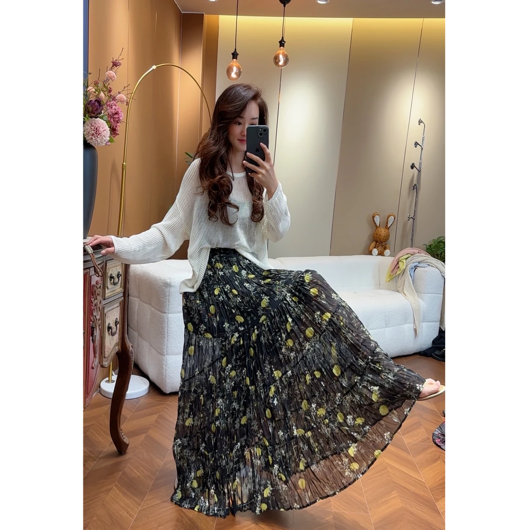 度假风褶皱碎花6米大裙摆半身裙夏季新款松紧腰垂坠感显瘦半身裙