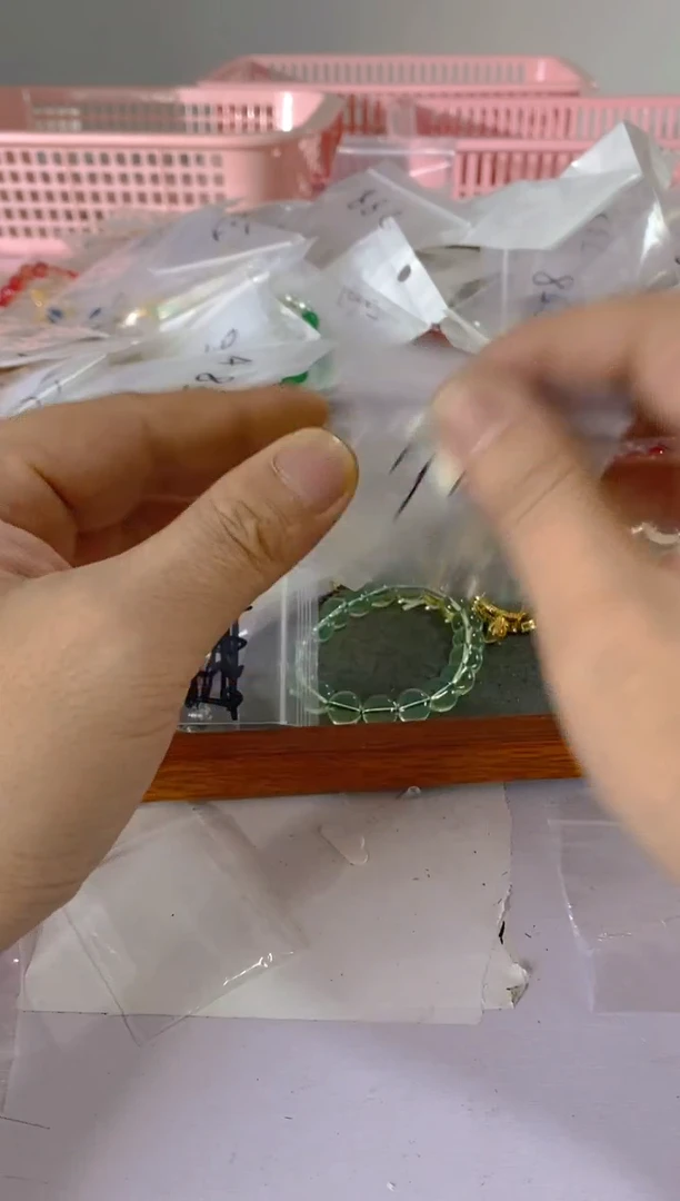 【闪购商品】水晶颈饰银S925镶嵌921红宝，蓝宝，多样性发一件赠链