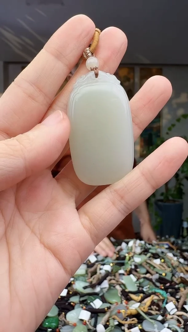 未镶嵌和田玉挂件拍一发一
