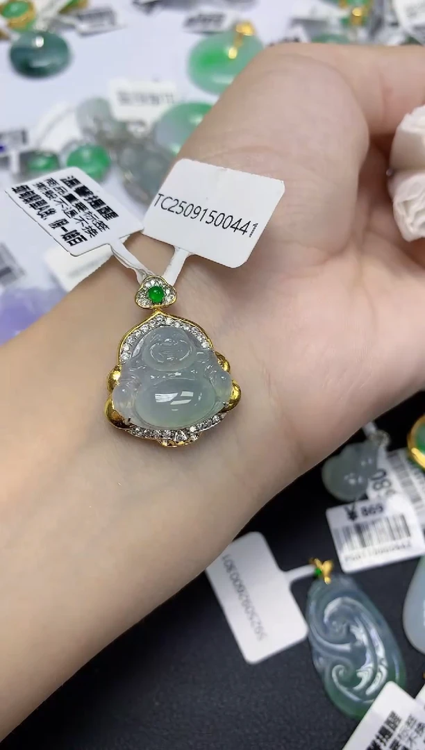 颈饰未镶嵌翡翠天然缅甸翡翠A货多样性发一件