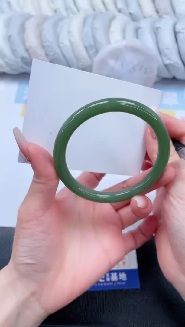 【闪购商品】石英质玉手镯未镶嵌湖水绿色差偏大介意勿拍T37-58