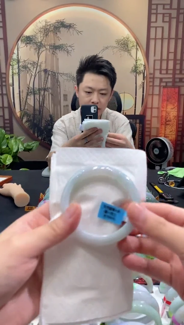 未镶嵌手镯翡翠000071186