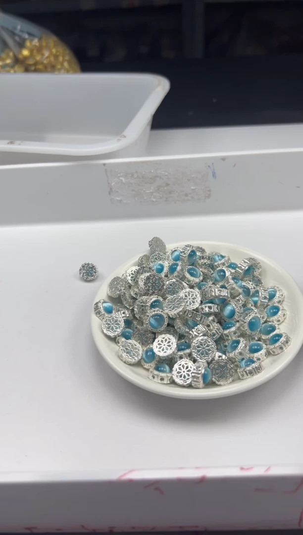 玛瑙/玉髓颈饰银S800镶嵌x1033猫眼海*蓝宝太阳花*3个