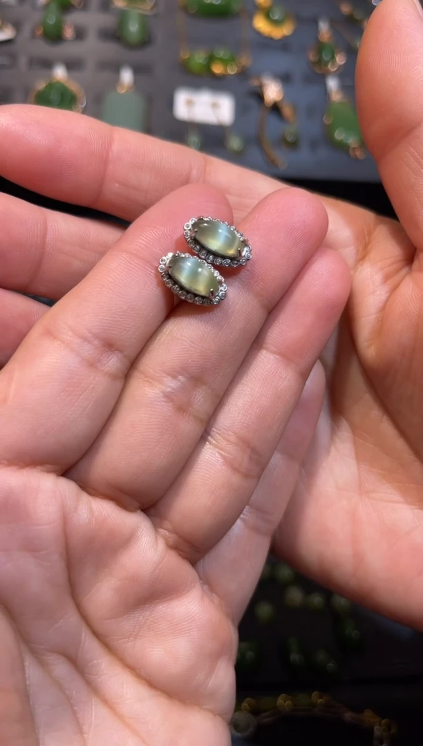 【闪购商品】和田玉碧玉猫眼耳钉银S925镶嵌多样性发一