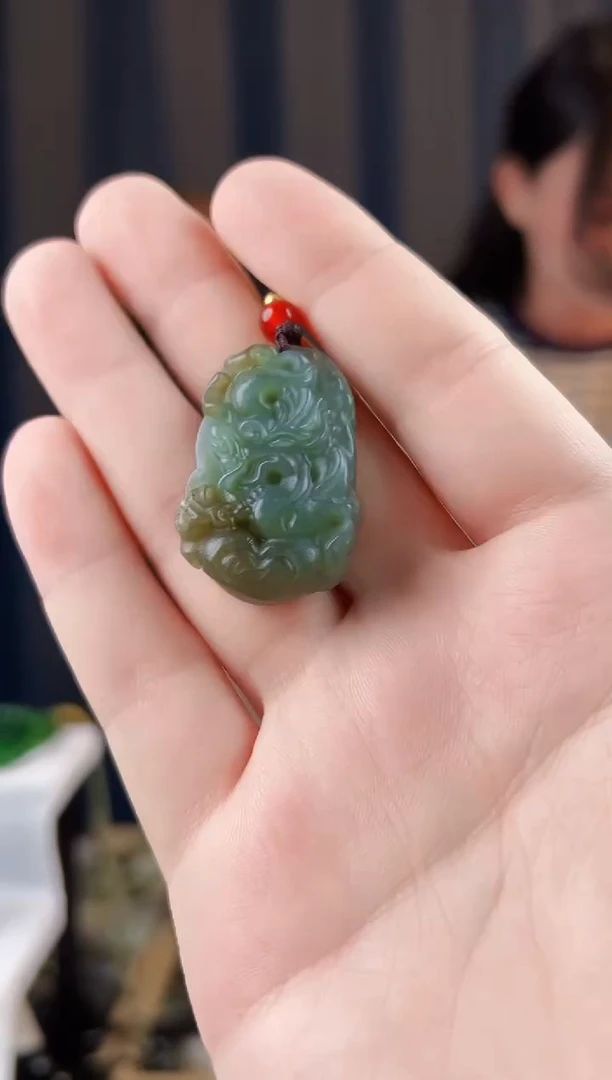 颈饰未镶嵌和田玉拍一发一，多样性发货