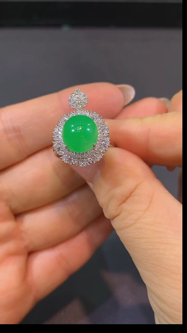 吊坠(不含链)18K金镶嵌翡翠吊坠