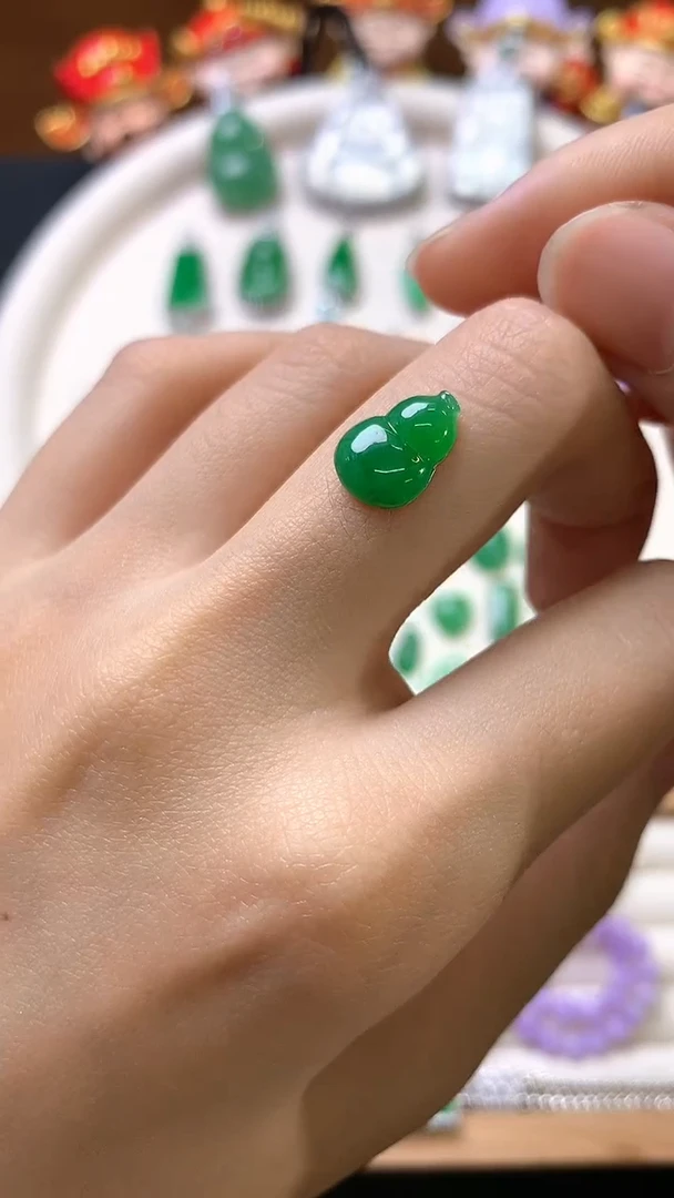 定制翡翠未镶嵌裸石（镶嵌定制）