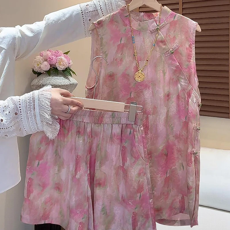 国风气质时尚高级感套装2025夏新中式旗袍盘扣背心上衣短裤两件套