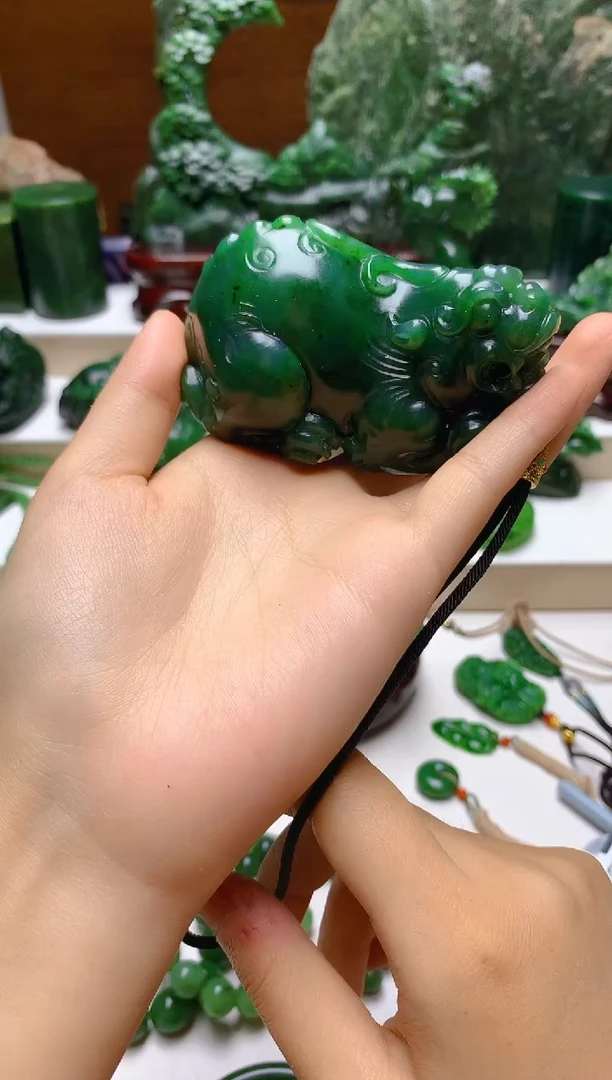 未镶嵌和田玉把件1