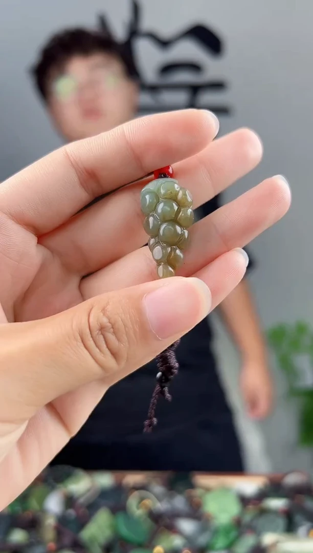 未镶嵌和田玉挂件拍一发一，多样性发货
