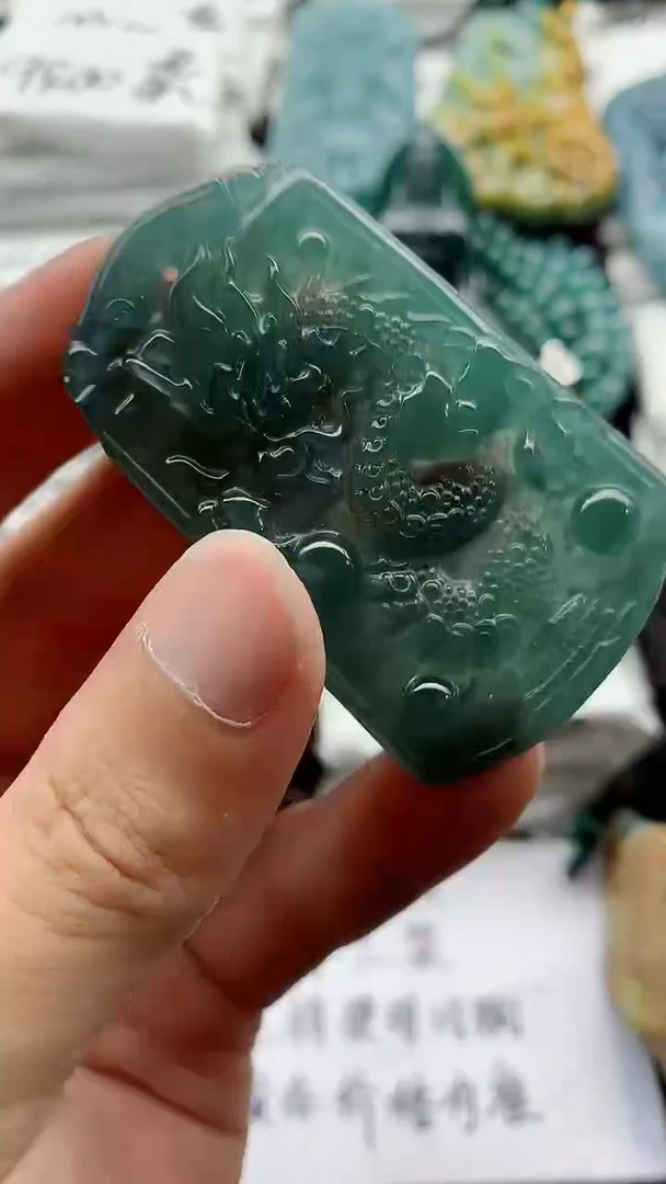 翡翠未镶嵌颈饰88888888