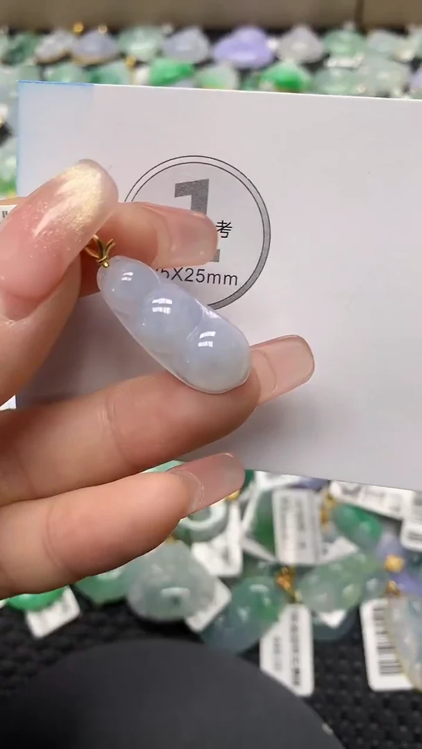 颈饰18K金镶嵌翡翠a货支持复检百元以上9元证书费自理