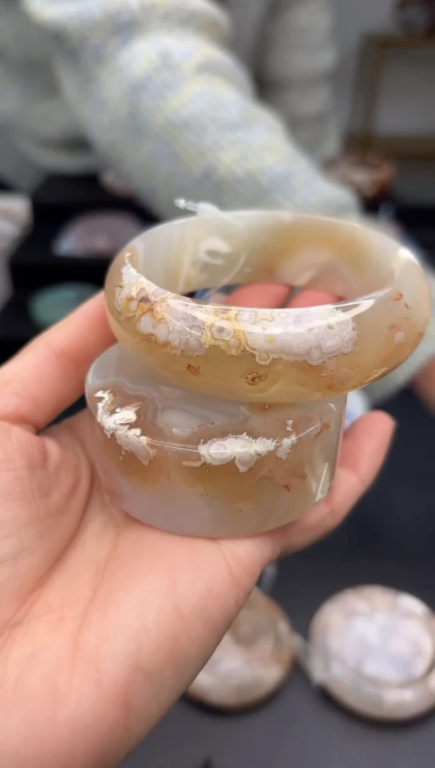 【闪购商品】石英质玉手镯未镶嵌C755(60圈赠送镯心)