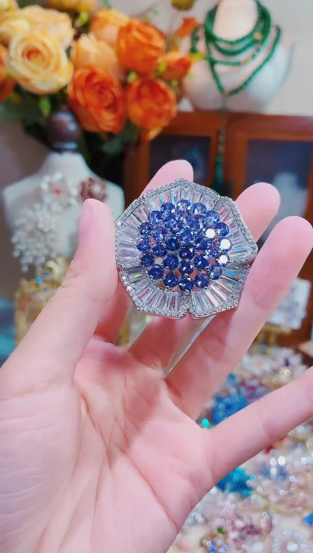 合成立方氧化锆铜合金紫心