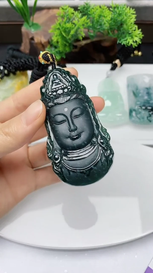 【闪购商品】翡翠颈饰未镶嵌