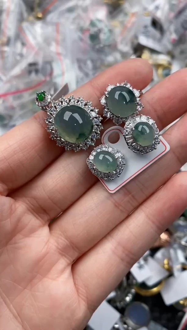 银S925镶嵌戒指翡翠777                7