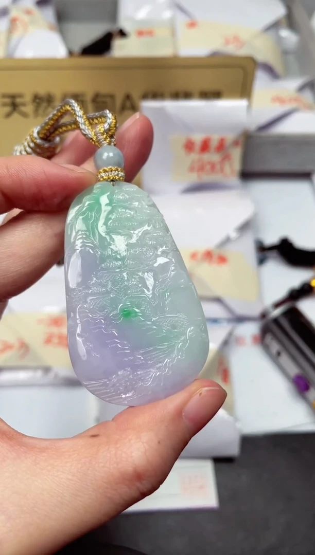 颈饰未镶嵌翡翠天然缅甸翡翠A货